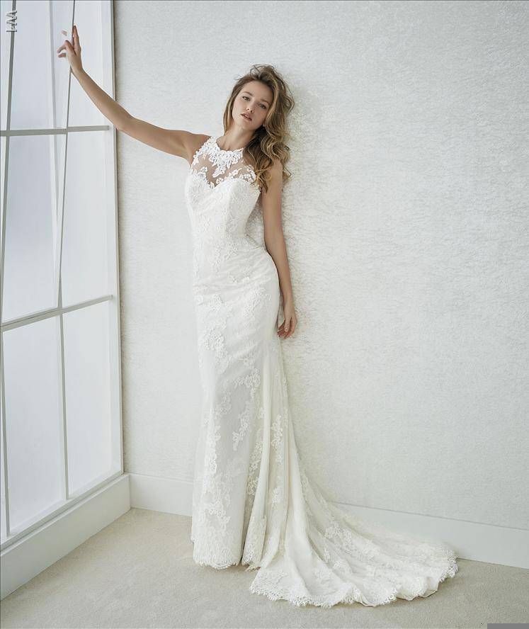 Robe sirène FARNES, WHITE ONE 2019, FASHION GROUP PRONOVIAS,Mary Mariées Bordeaux, sirène en dentelle